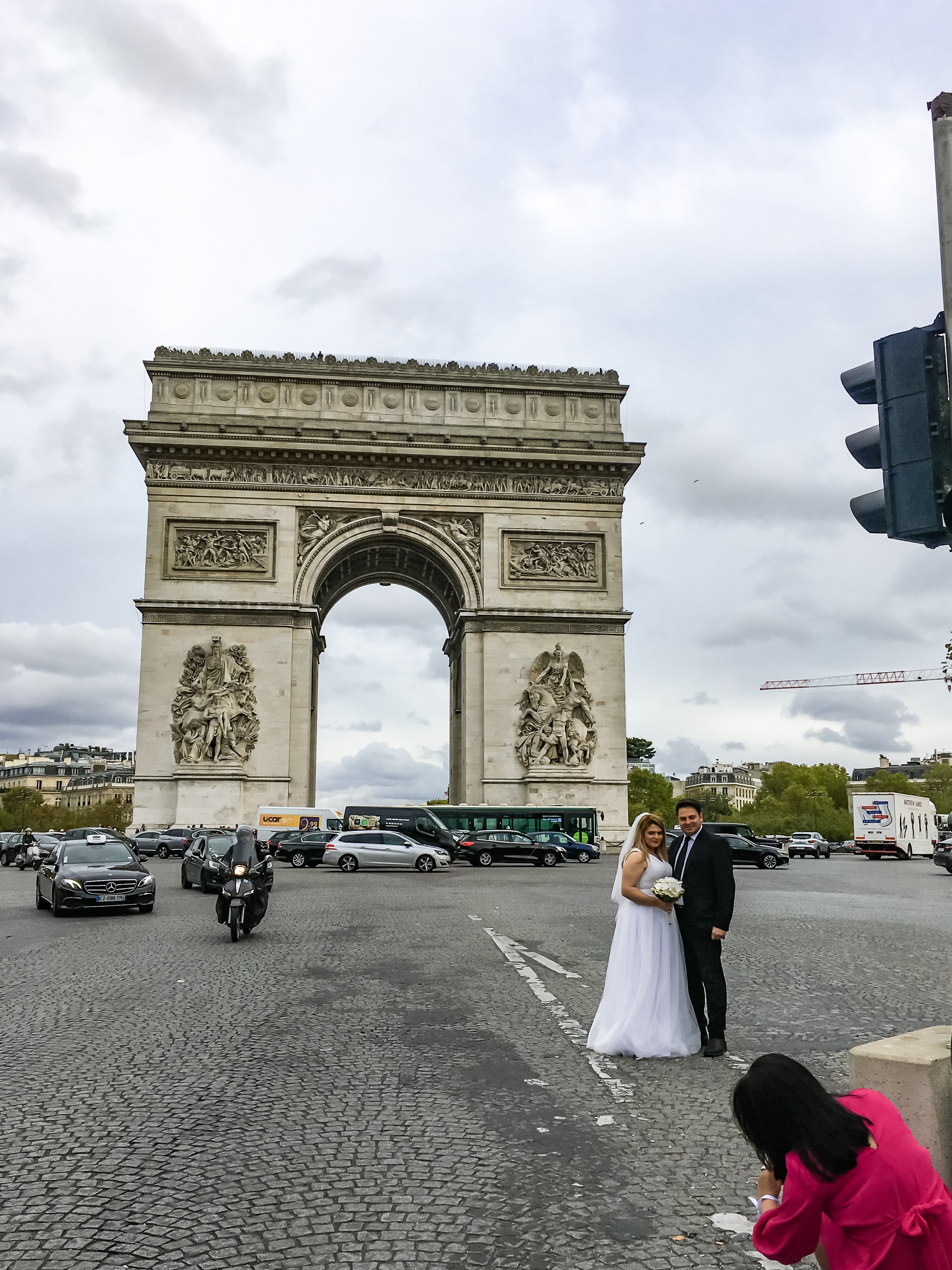 Luk Triumfalny w Paryzu i nowozency